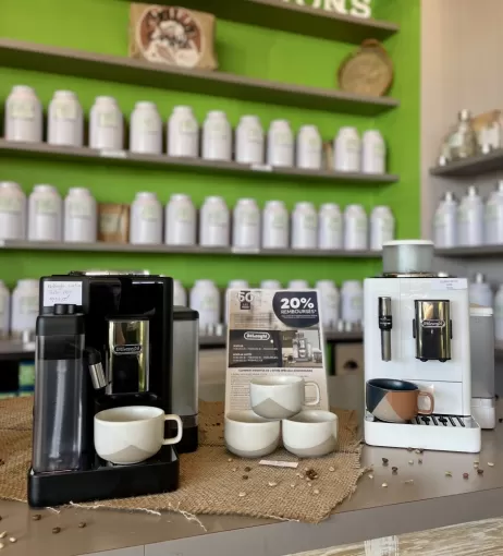 MACHINE A CAFE DELONGHI RIVELIA ALBI