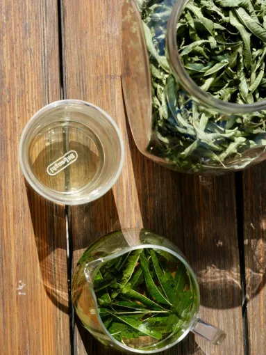 Nouveauté en boutique : les feuilles de verveine à infuser, Castres, Couleur Café
