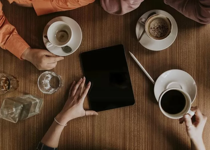  Pourquoi le café est-il un incontournable des pauses au bureau ?, Castres, Couleur Café